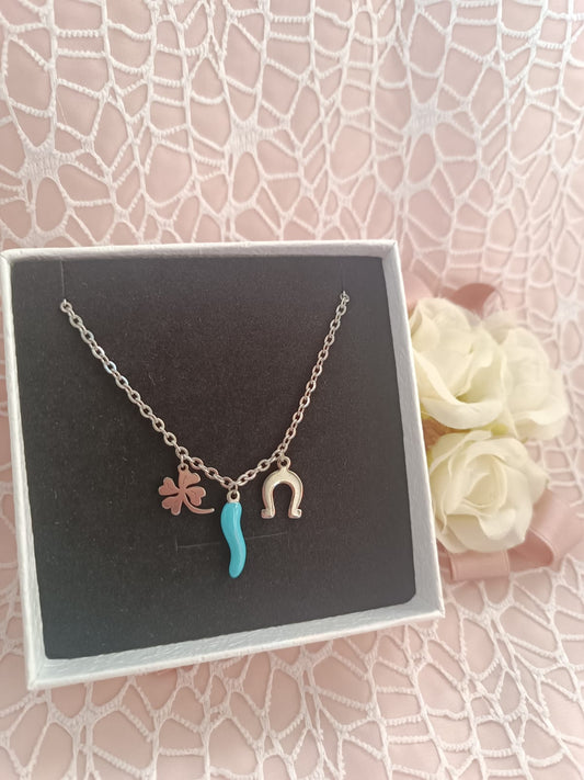 Collana Scaramantica 3 charm